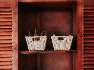Woven storage basket
